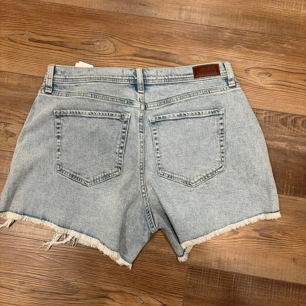 Hollister light wash